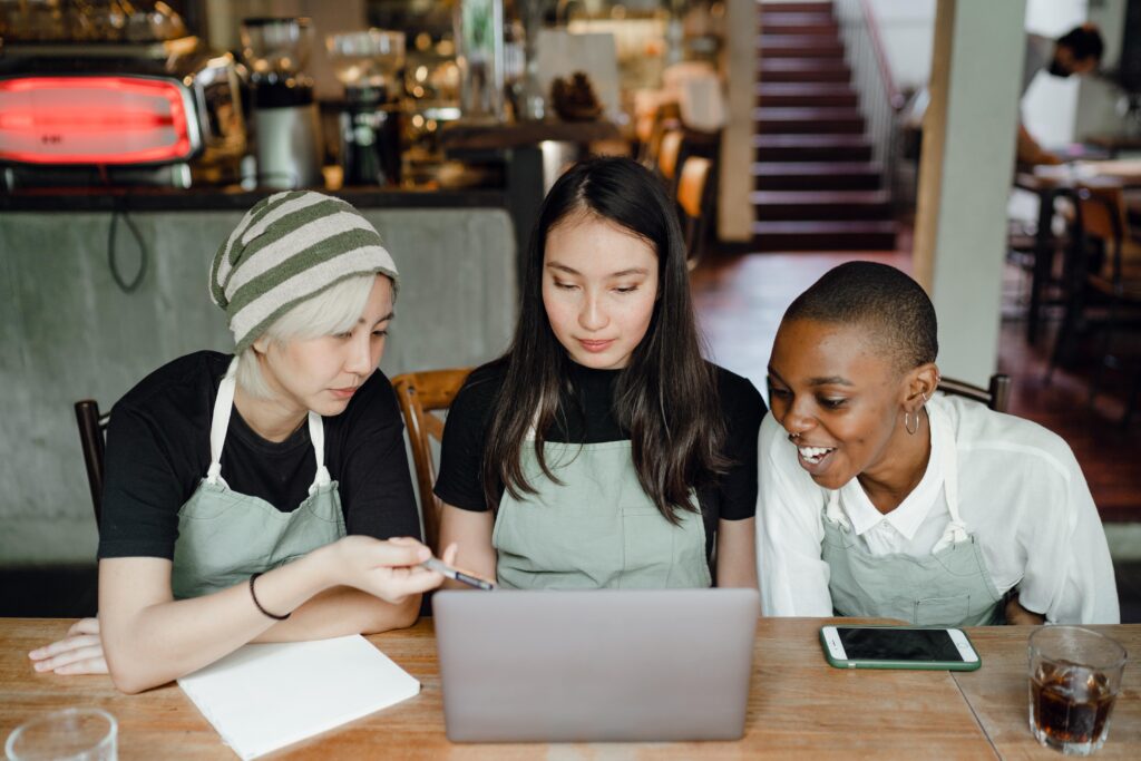 managers-review-Hyre's-employee-scheduling-tool